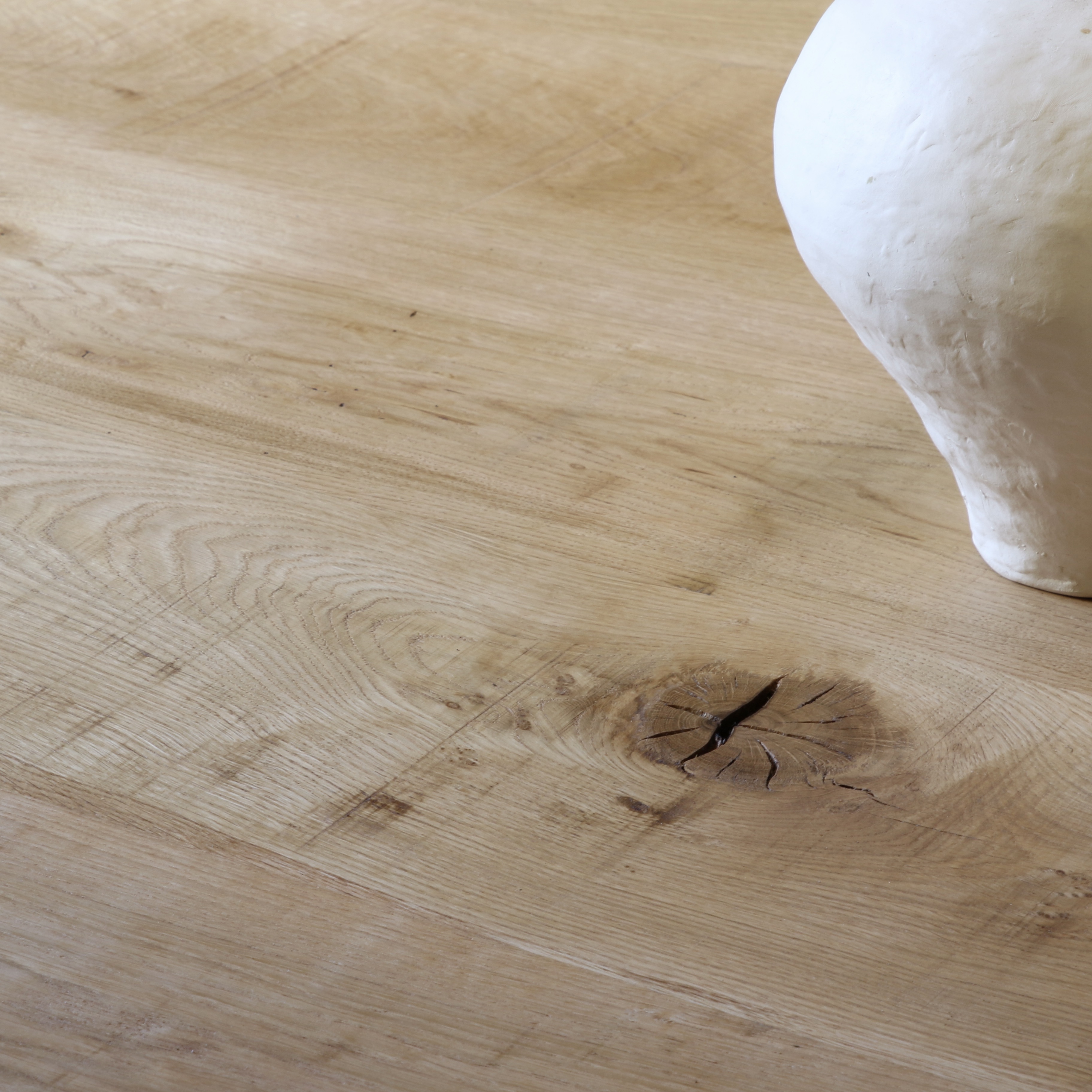 Oval Wabi Sabi in Natural Oak // JS Editions
